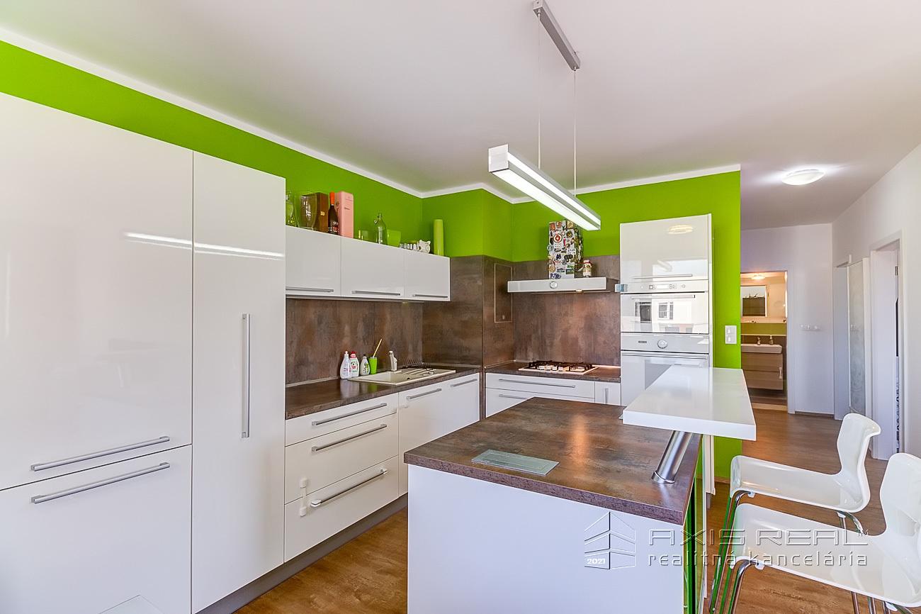 3-izb.byt, NOVOSTAVBA, balkón, parking, ul. Martina Granca