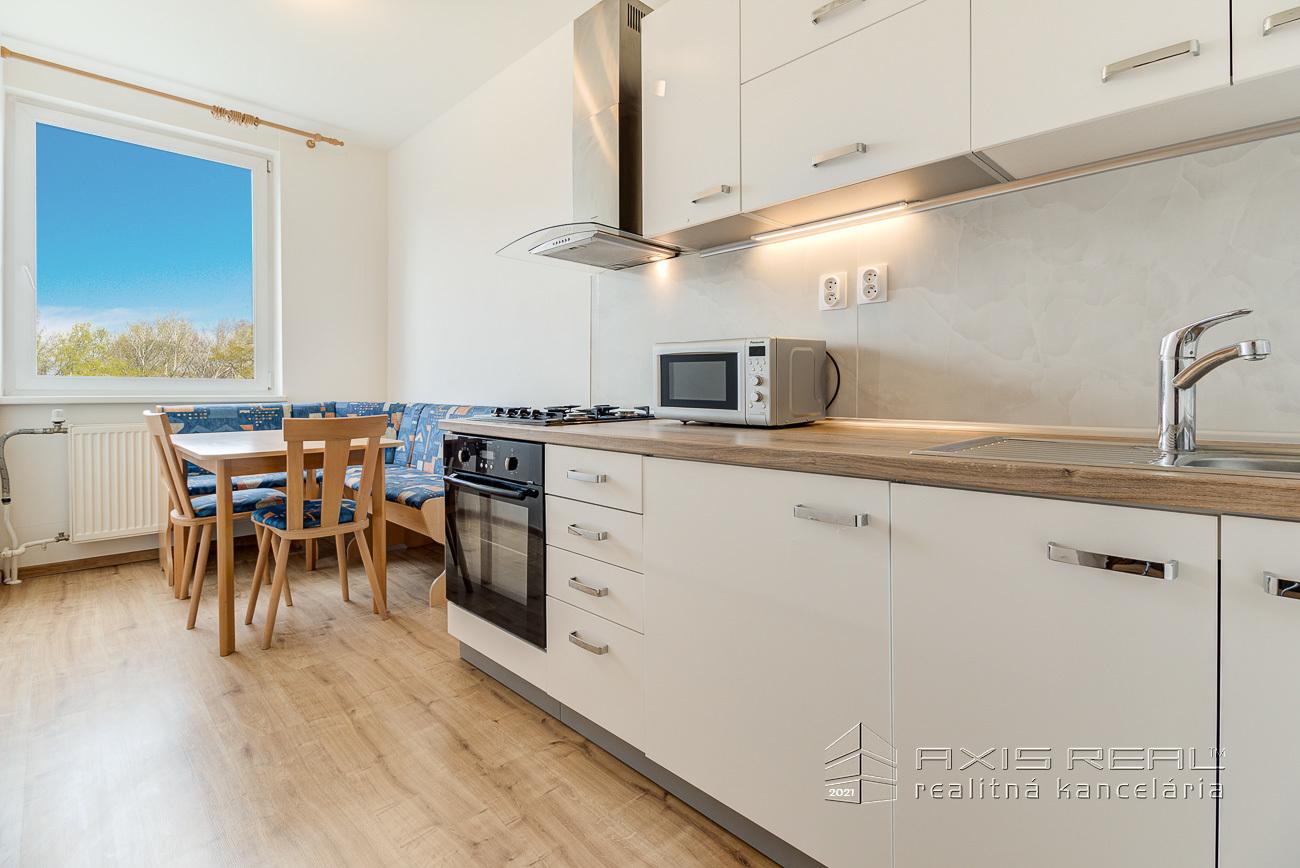 3-izbový byt, LODŽIA, ZAČIATOK PETRŽALKY, Blagoevova ul.