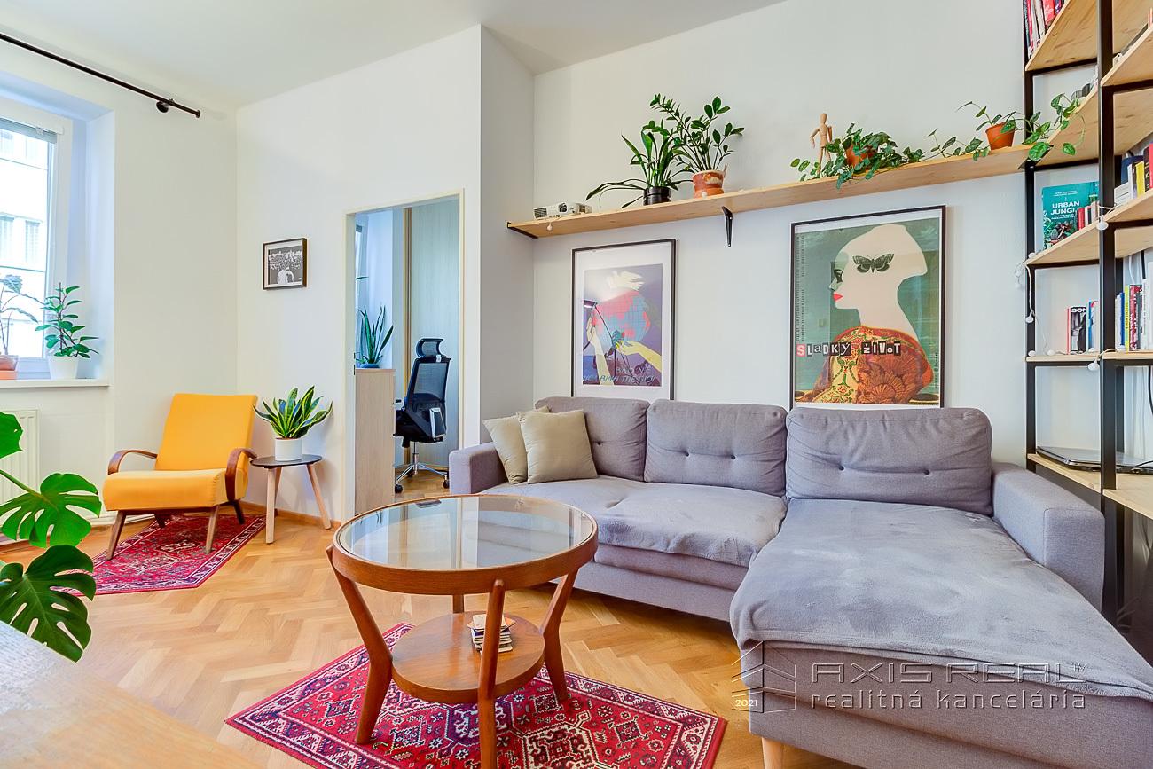 BEZ PROVÍZIE 1,5-izb. TICHÝ byt, BALKÓN, Trnavské Mýto