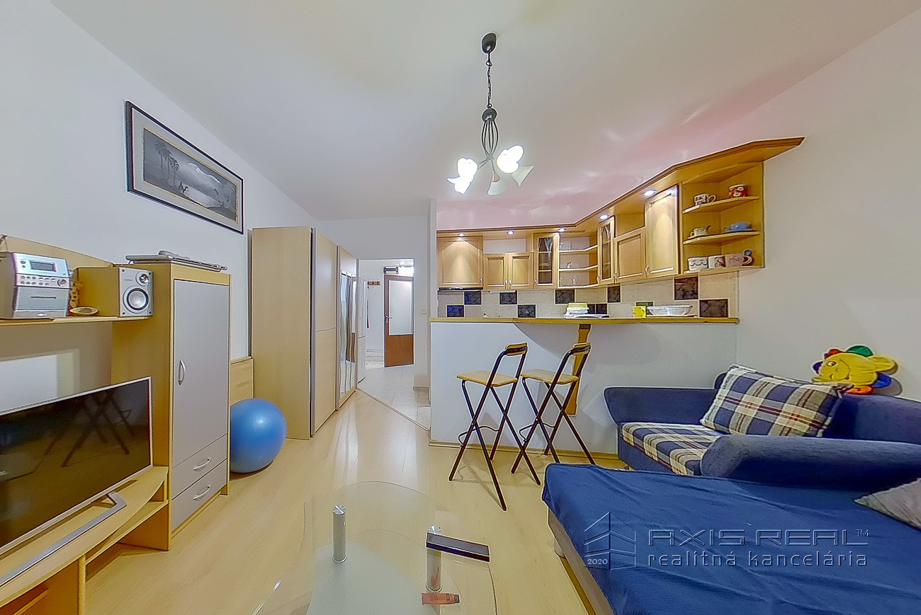 ZARIADENÁ garsónka,  LODŽIA, BA V. Petržalka, Bohrova ul.