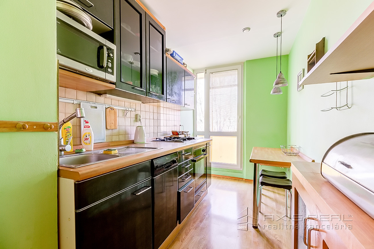 3-izbový byt, ZARIADENÝ, BALKÓN, VÝŤAH, BA III. Nové Mesto