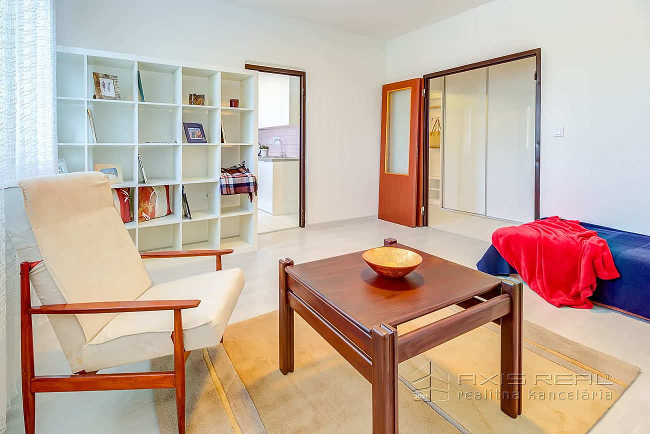 BEZ PROVÍZIE 1i byt, lodžia, pivnica, BA II., Hraničná ul.