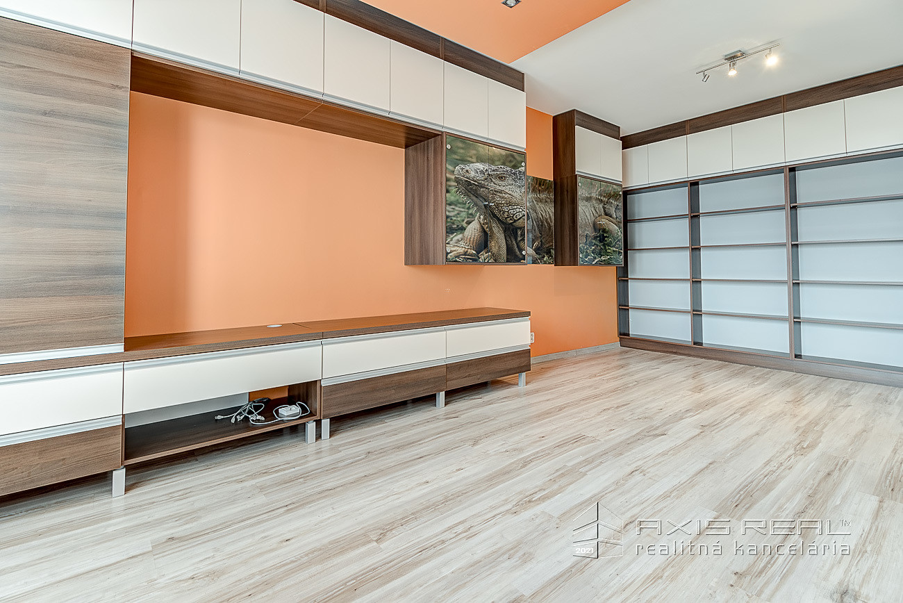 3-izb. byt, BALKÓN, PIVNICA, BA III. NM - KRAMÁRE, KLENOVÁ