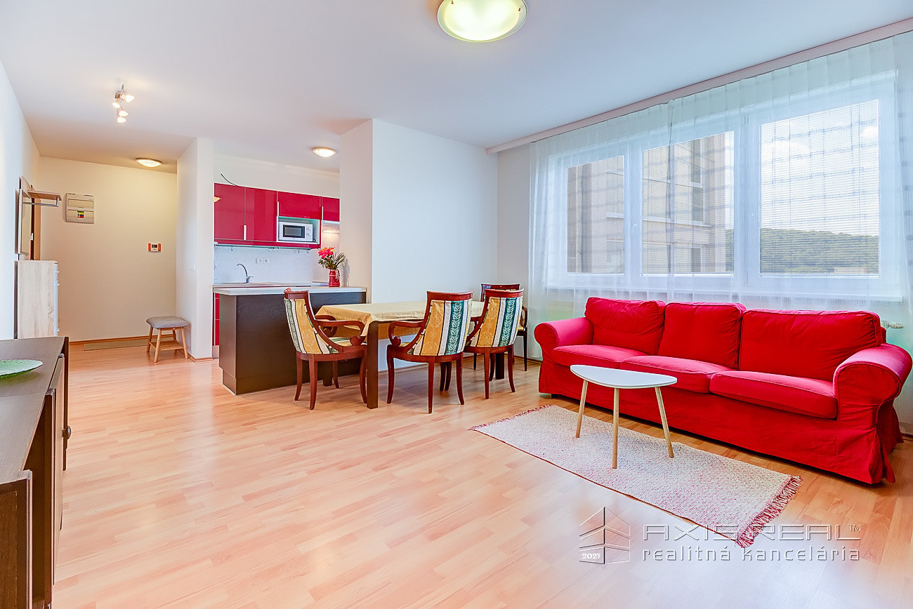 Priestranný 3-izb.byt, LODŽIA, PARKING, BA IV. Dúbravka 