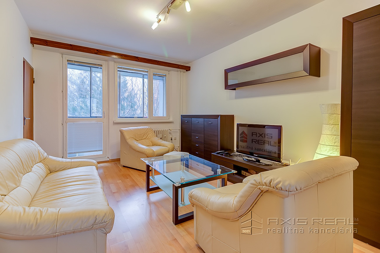 Veľký 3-izbový byt, BA III. Rača, Gelnická ul.