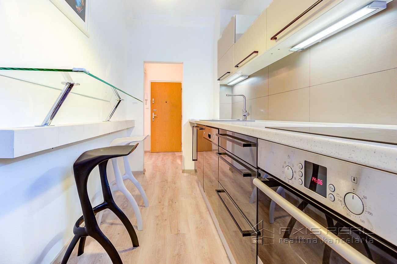 Pekný 2-izbový byt, BA II. Ružinov, Haburská ulica