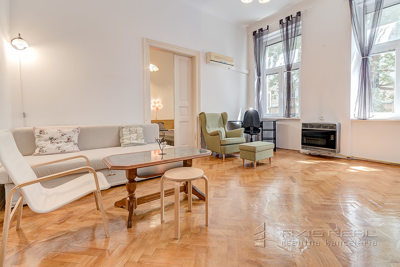 Pekný 2-izbový byt, BA I. Staré Mesto, Dobrovičova ul.