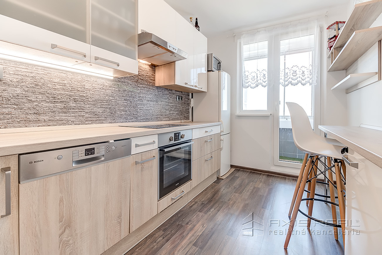 3-izbový byt, KLÍMA, LODŽIA, BA V. Petržalka, Bradáčova 