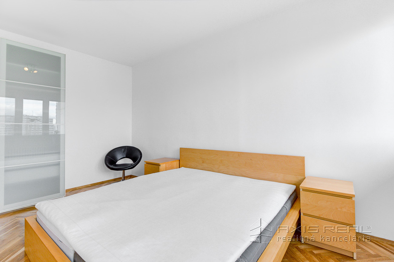 Pekný 3-izb. byt, BALKÓN, LODŽIA, BA Ružinov, Nezábudková