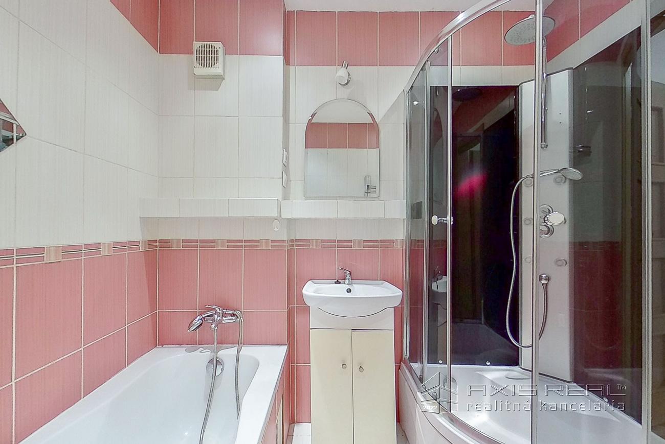  PRIESTRANNÝ 3-izbový byt, Stará Ľubovňa, Mierová ulica