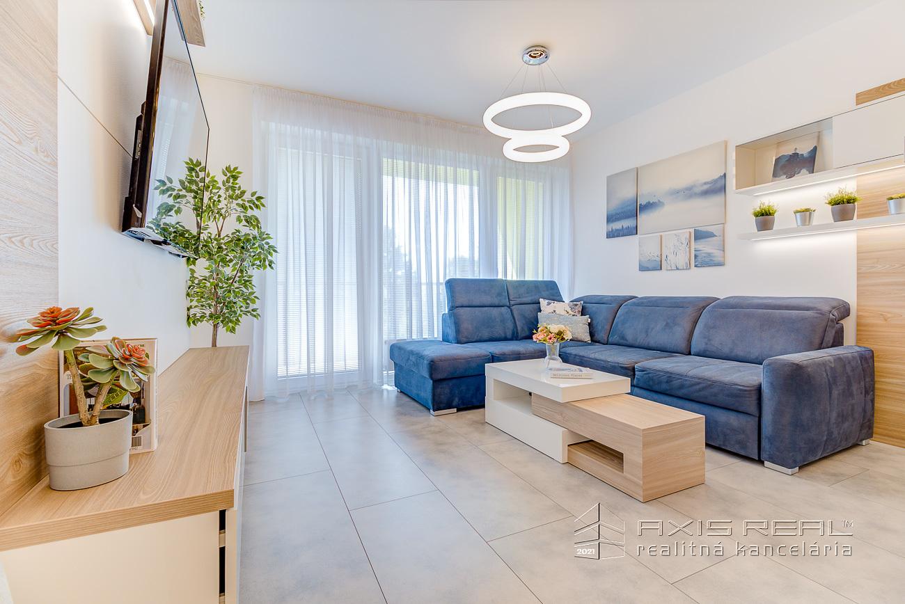 NADŠTANDARDNÝ 2-izb. byt, PARKING, LODŽIA, BA II. Ružinov