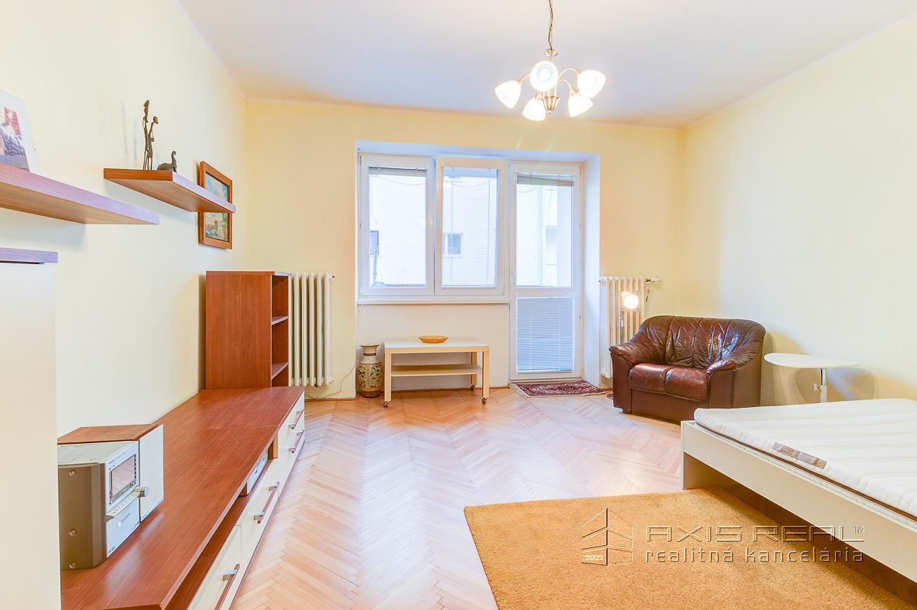 2-izbový byt, BALKÓN, BA III. Nové Mesto, Bartoškova ulica