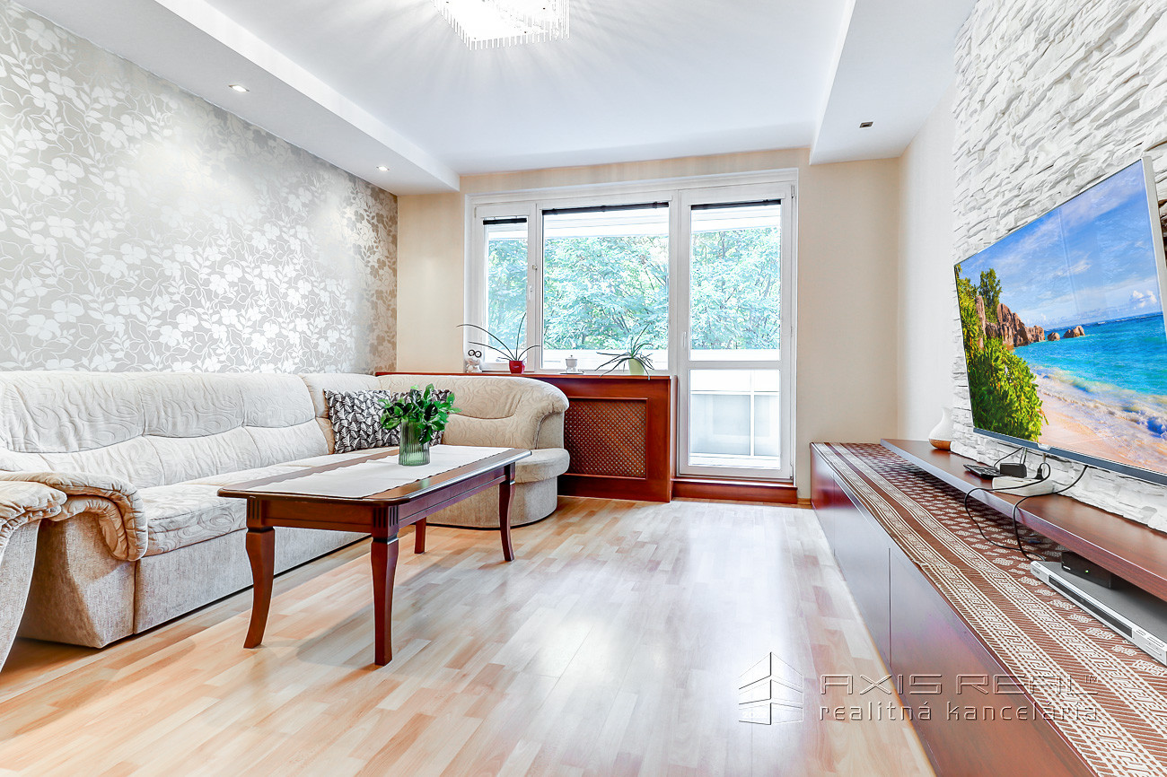  ZARIADENÝ 3-izb.byt, 2 LODŽIE, BA V.Petržalka, Rovniankova