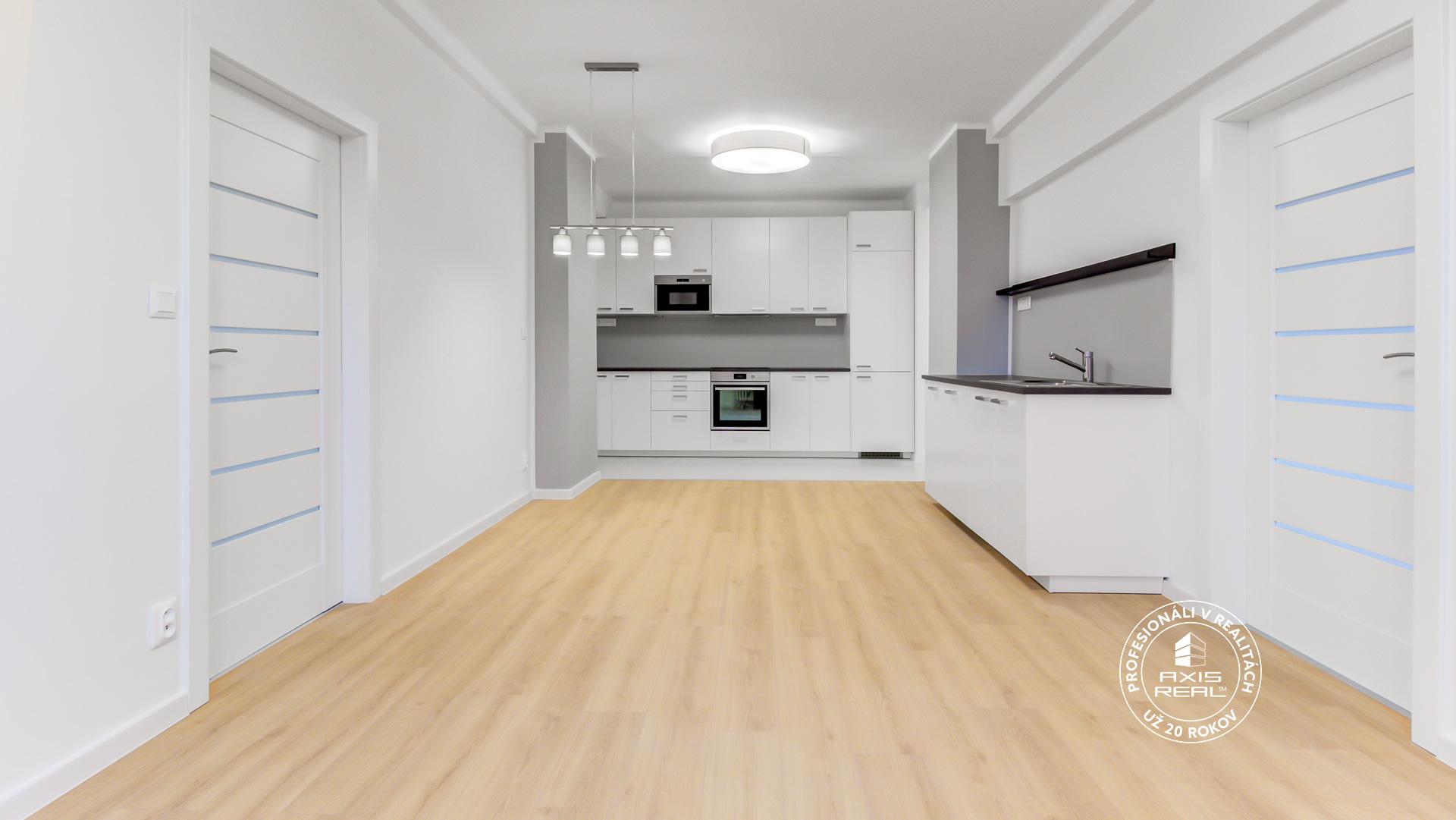  Nový nezariadený 4i byt po kompl. rek. s balkónom v Rači