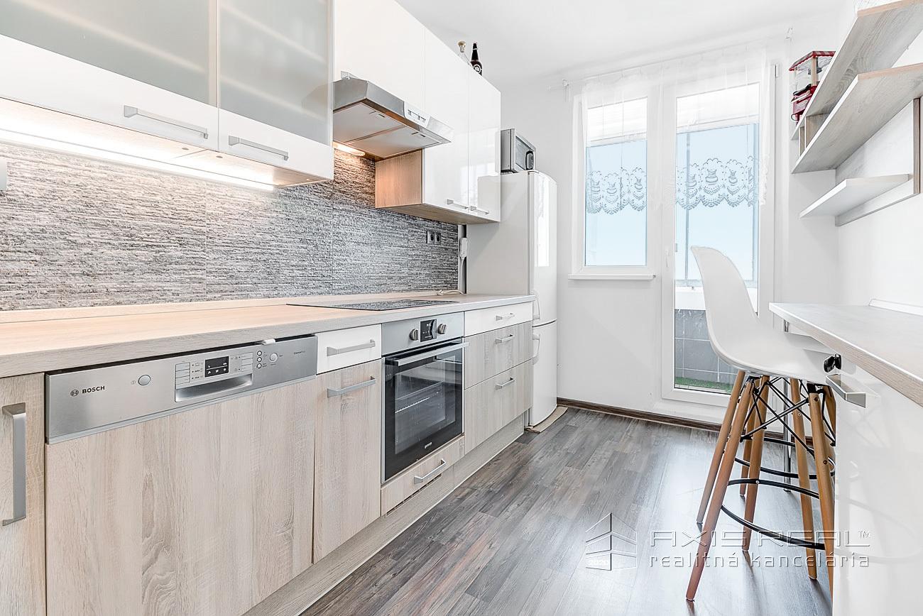 3-izbový byt, KLÍMA, LODŽIA, BA V. Petržalka, Bradáčova 