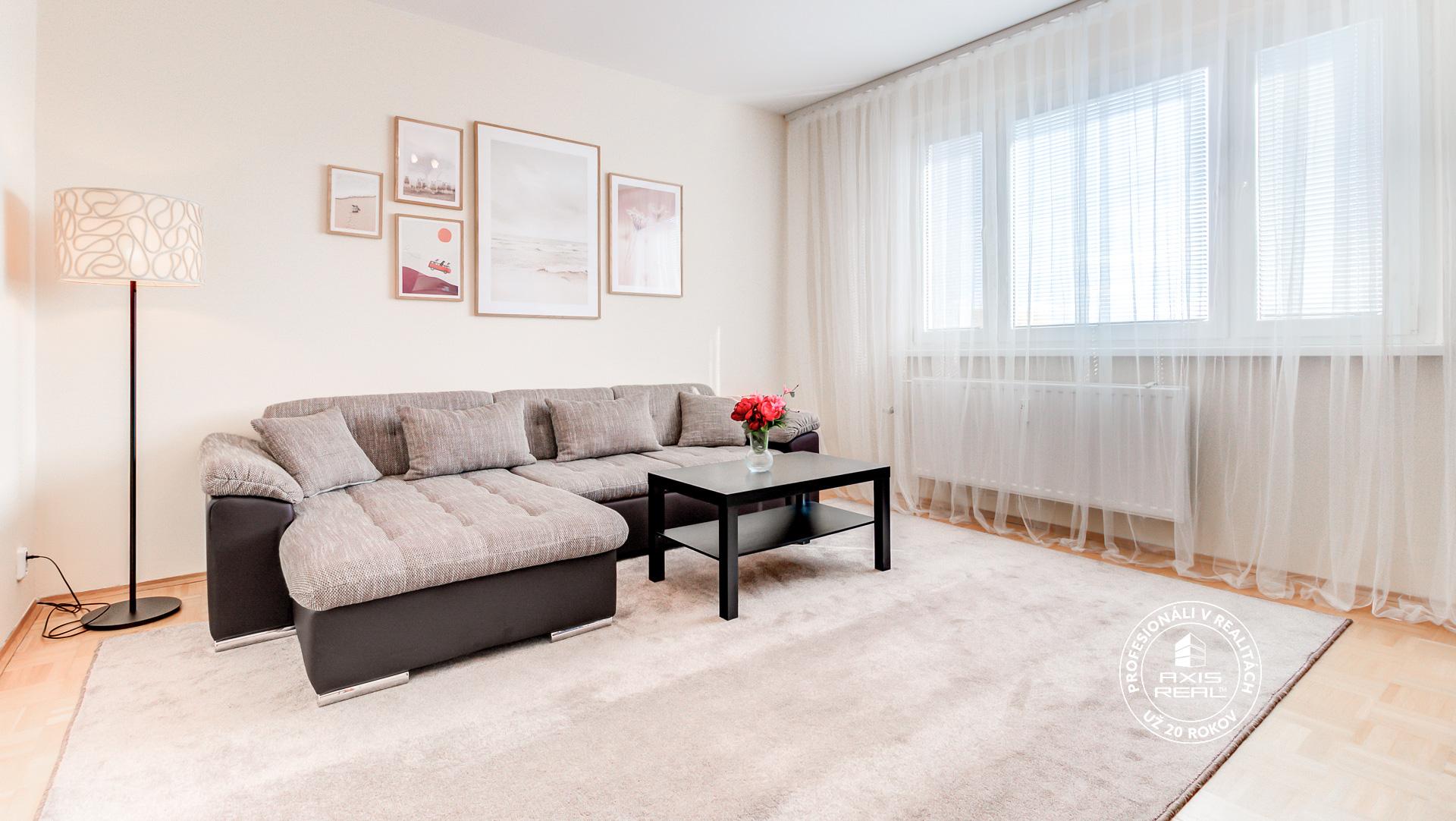  ZARIADENÝ 3-izbový byt s LODŽIOU, BA V., Ševčenkova