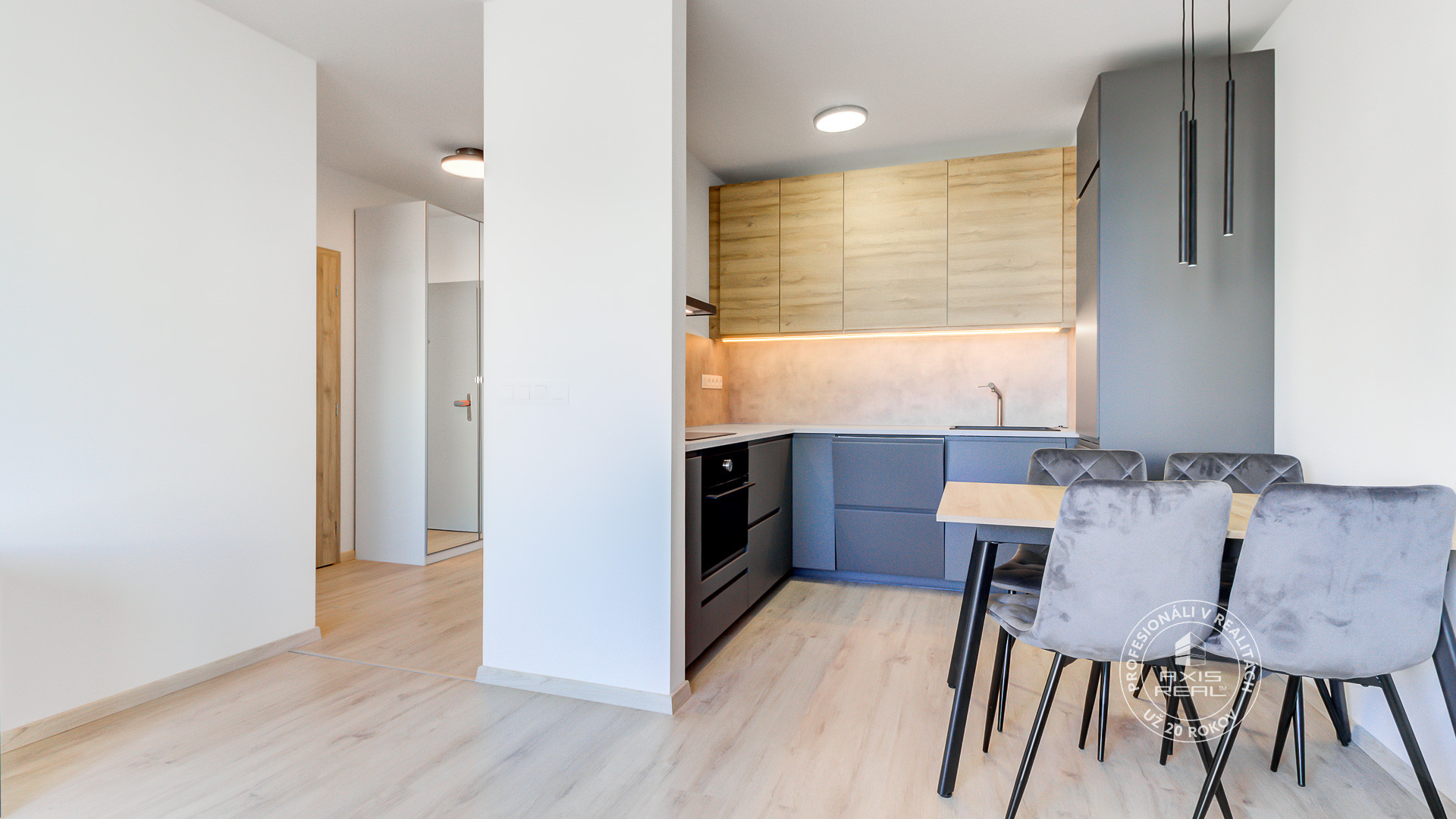   2i zariadený, balkón, parking-pivnica v cene, OVOCNÉ SADY