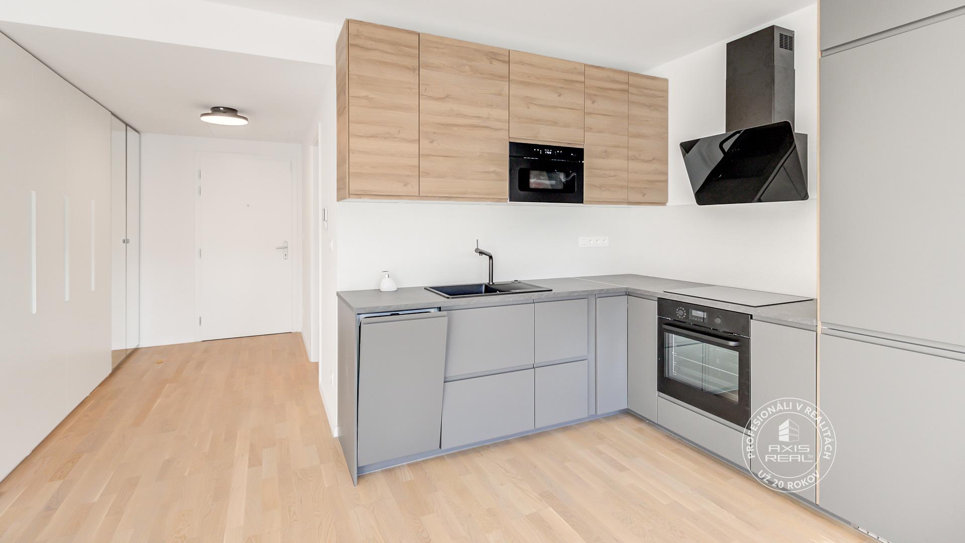  1,5 izb. byt, GUTHAUS, parking a pivnica v cene, Račianska