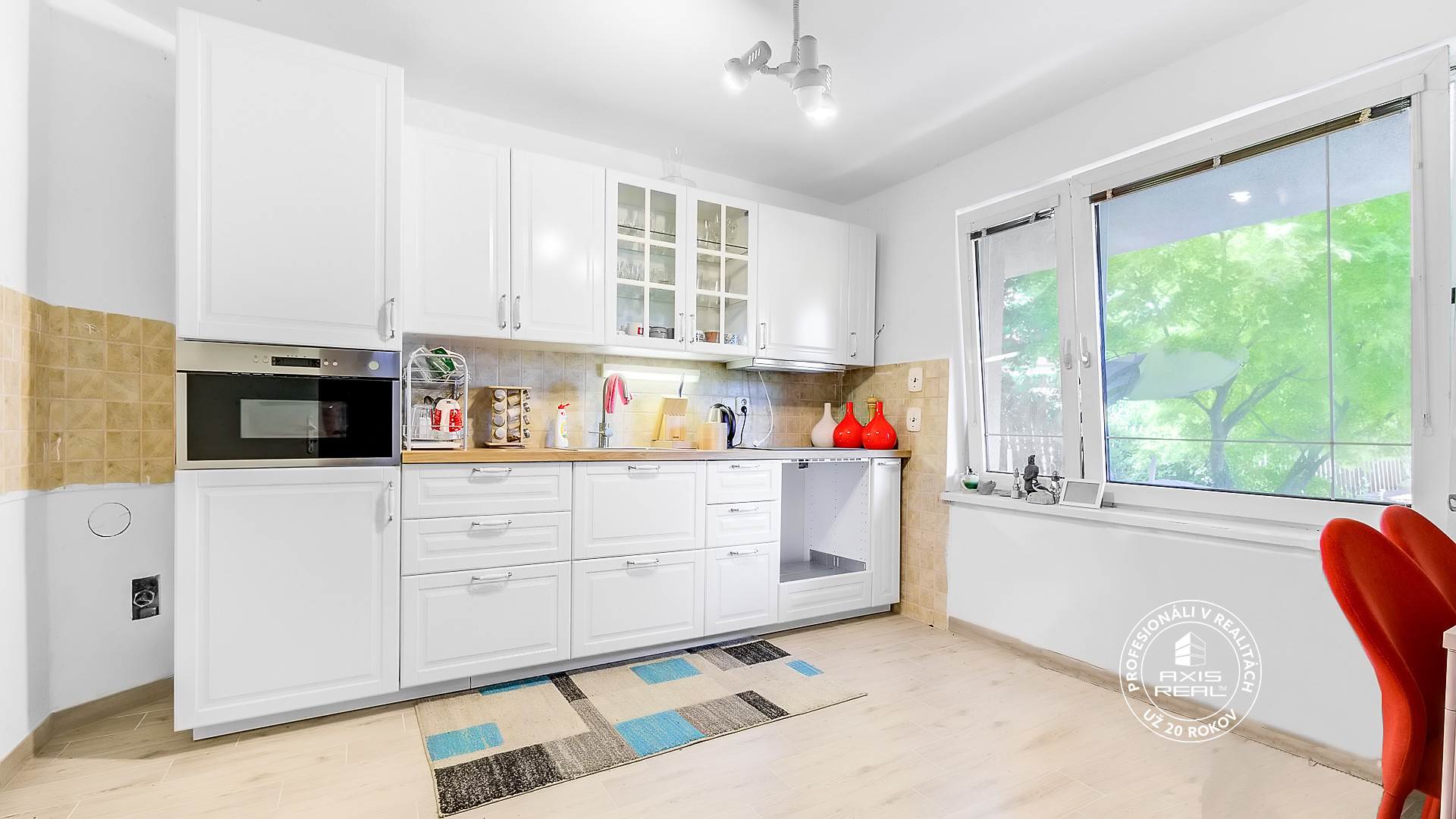  ZÁHRADNÝ DOM so záhradou, BA II. Vrakuňa, Levanduľová ul.