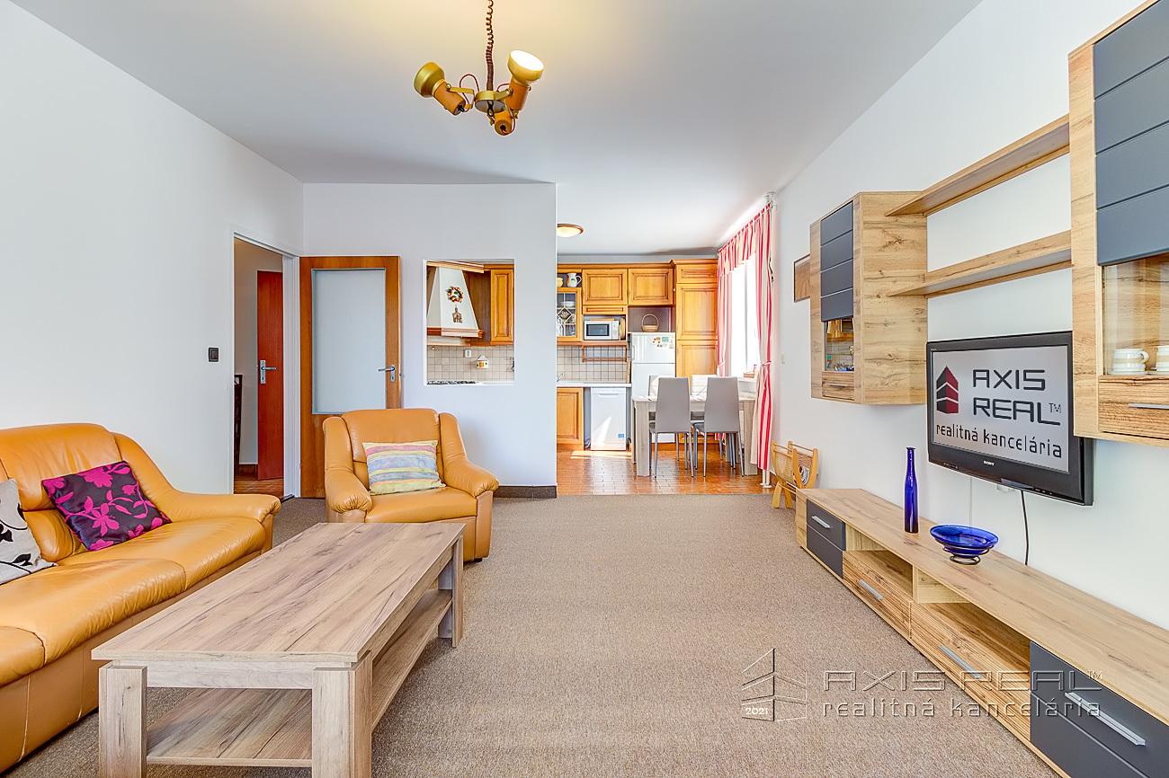 Slnečný 3-izbový byt, LODŽIA, BA II. Ružinov, Bajzova ul.