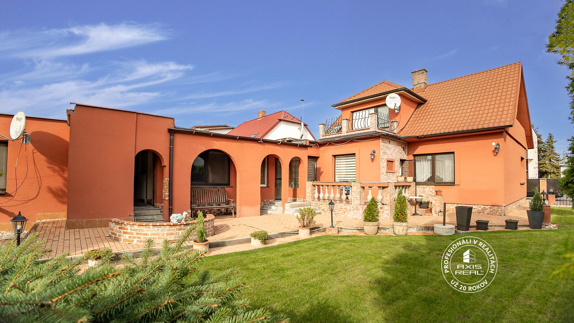  Dvojgeneračný rodinný dom, BA II. PB, Nezvalova ulica