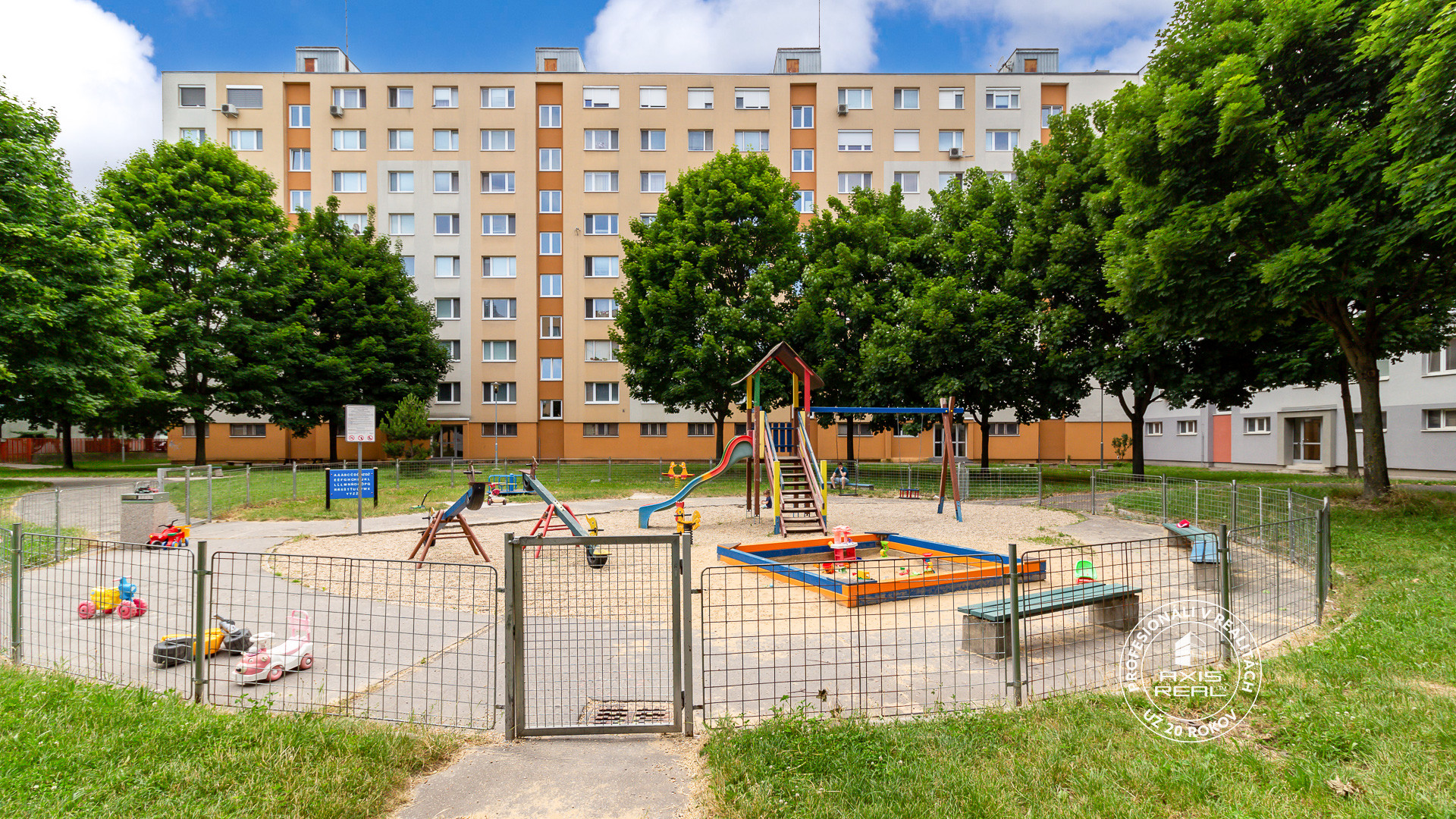  4-izb. byt, LODŽIA, BA V. Petržalka, Zadunajská cesta