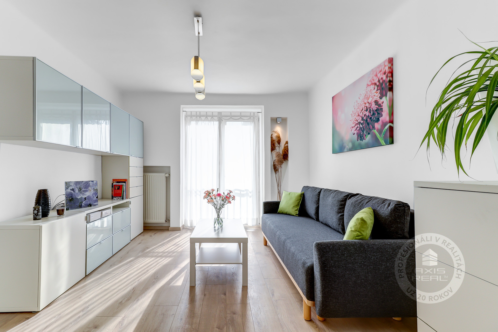  Pekný 2-izb.byt, FRANCÚZSKY BALKÓN, BA III Rača, Kadnárova