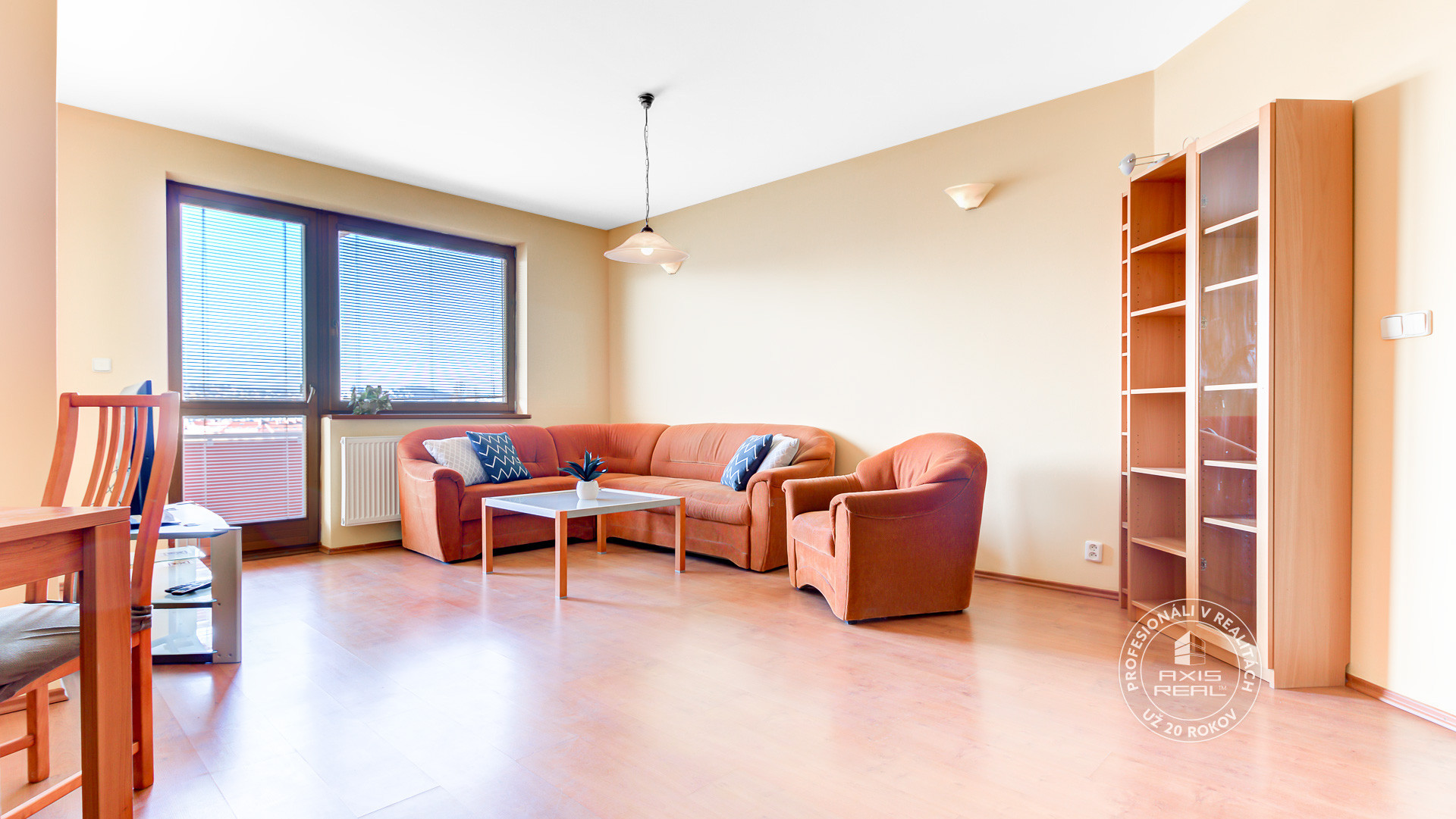   Veľký 3-izb. byt na Nivách, BALKÓN, GARÁŽ, Ružová dolina