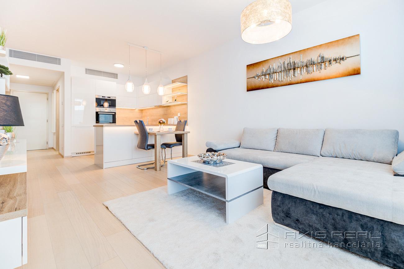 ZARIADENÝ 2-izbový byt, LODŽIA, SKY PARK, BA I., Čulenova