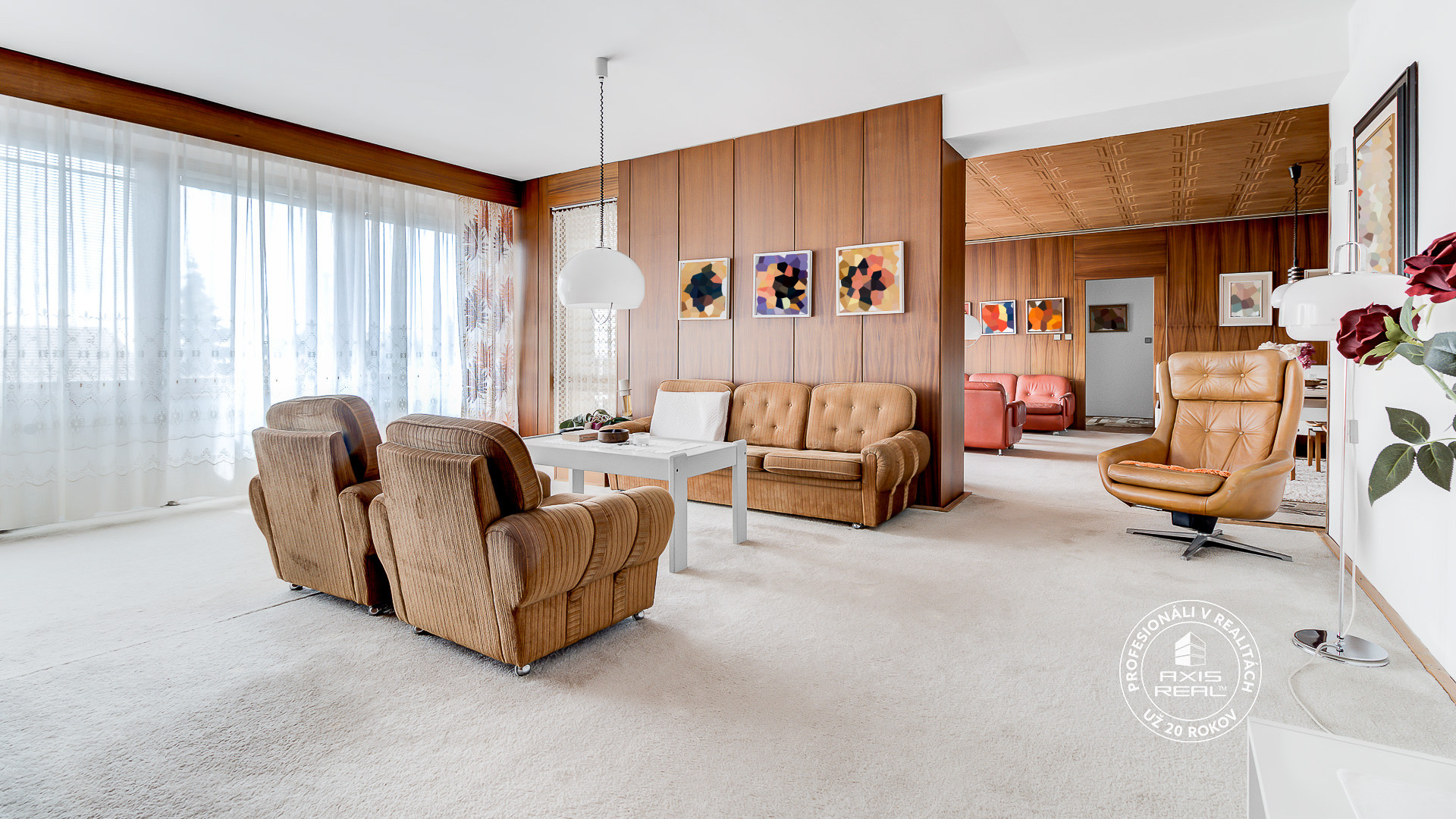  Funkcionalistická vila (365 m2), Bratislava Kramáre