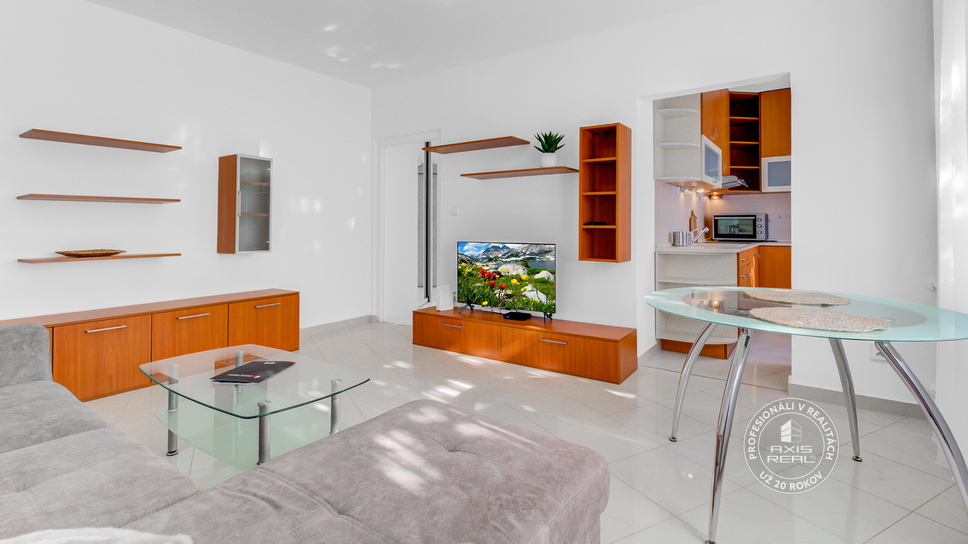  Zariadený 2-izb. byt, Internet v cene, BA I. Mozartova ul.