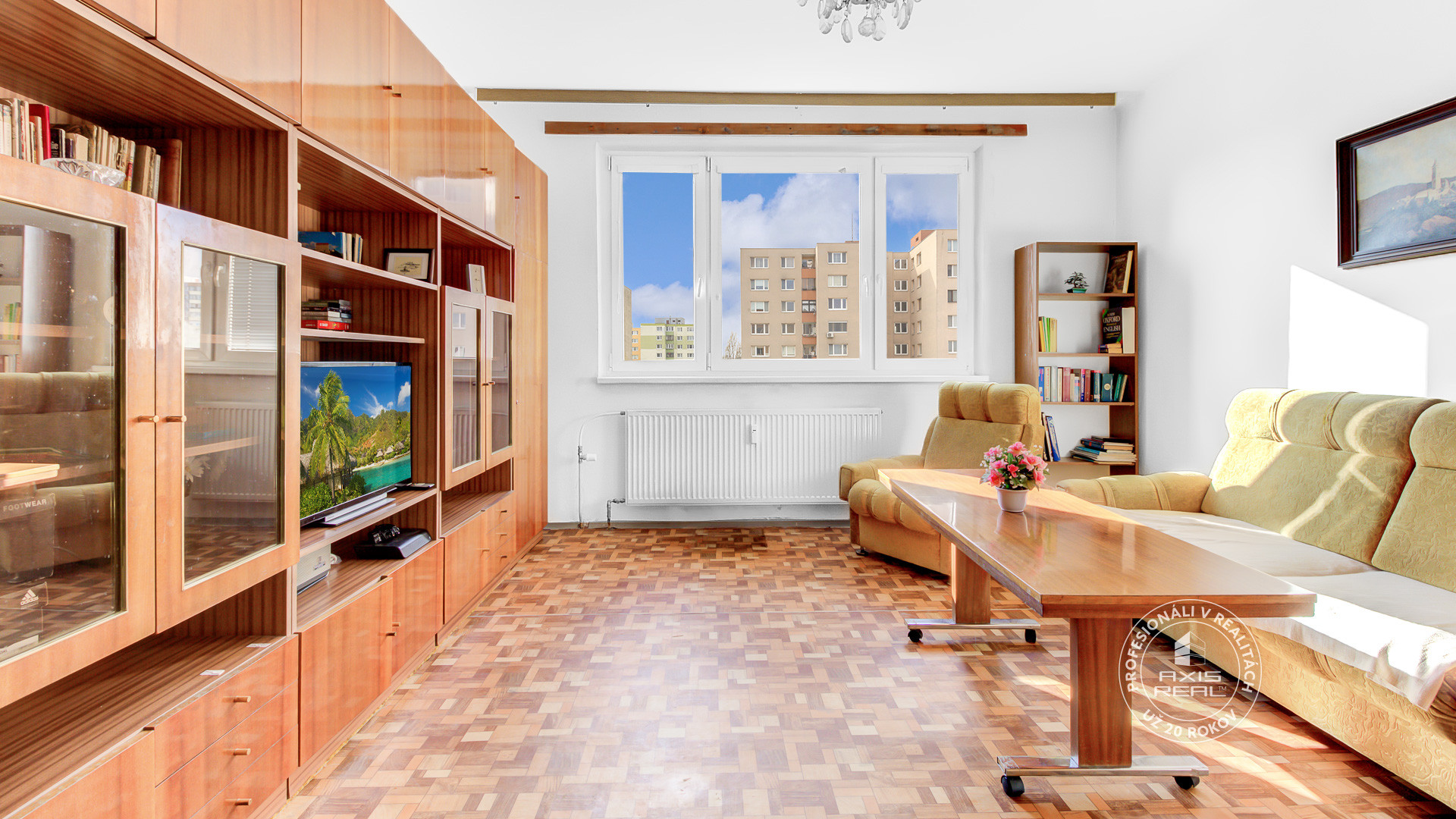  PONÚKNITE 2-izbový byt NIE LEN V PÔVODNOM STAVE, PETRŽALKA