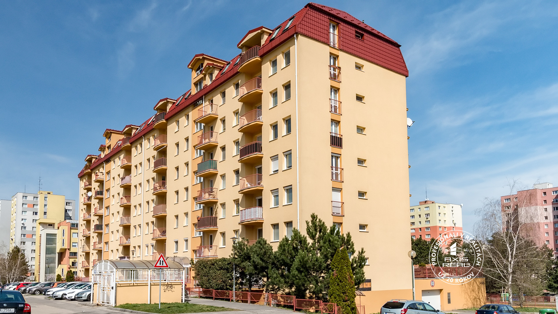  Veľký 3-izb.byt s LODŽIOU a BALKÓNOM, BA IV. Pod záhradami