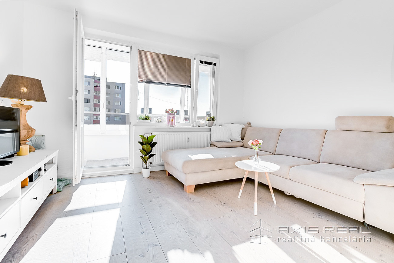 Garsónka, LODŽIA, DRAŽDIAK, BA V. Petržalka, Znievska ul.