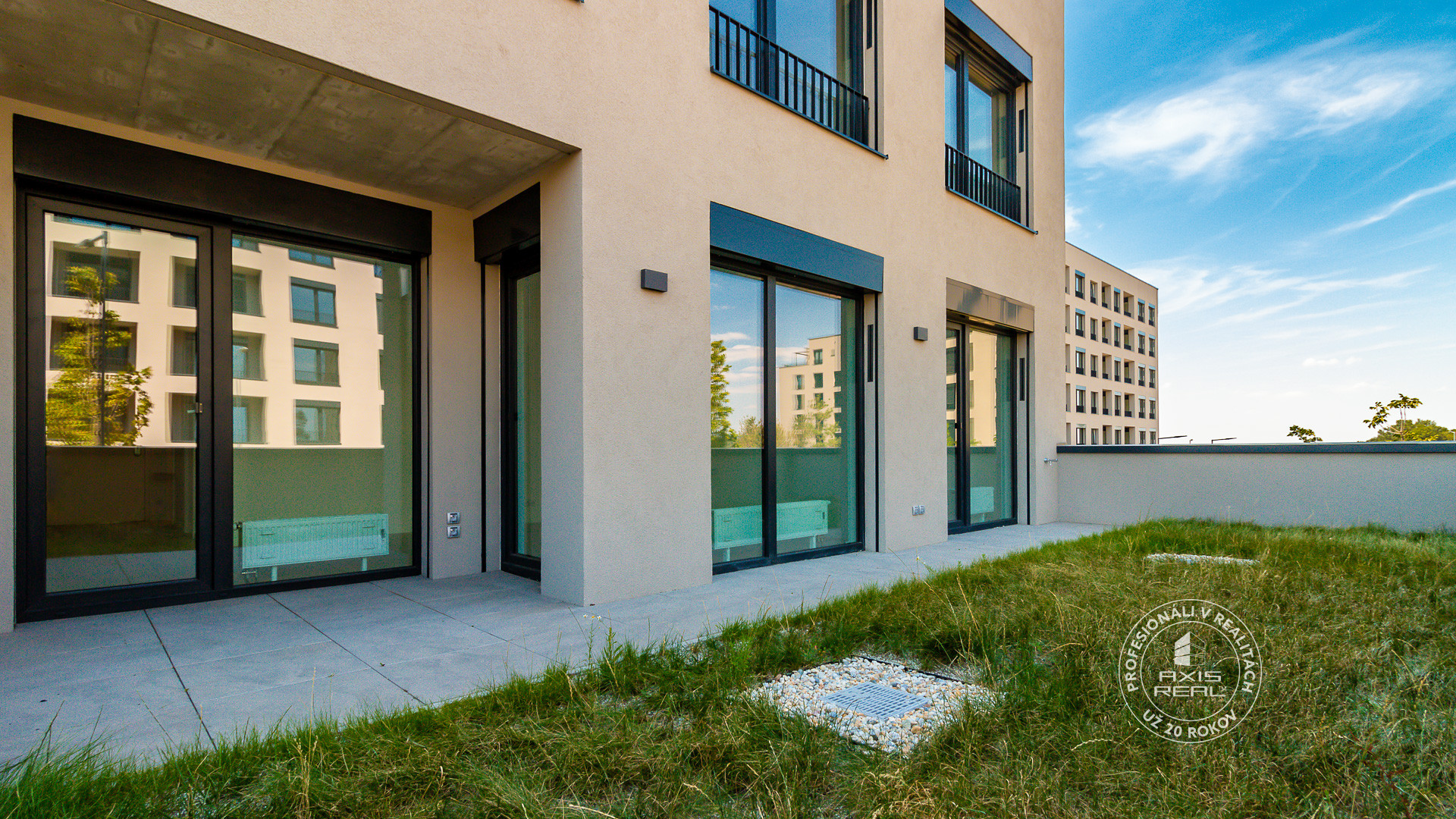  PREDZÁHRADKA - úplne nový 2i byt Bory, parking, pivnica