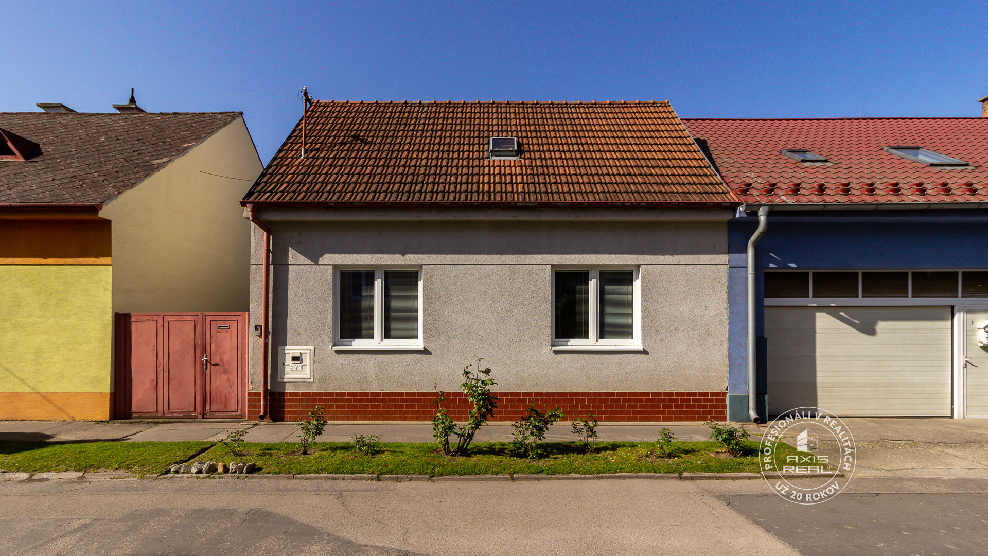   Rodinný dom so záhradou pri Zámockom parku, Jesenského ul