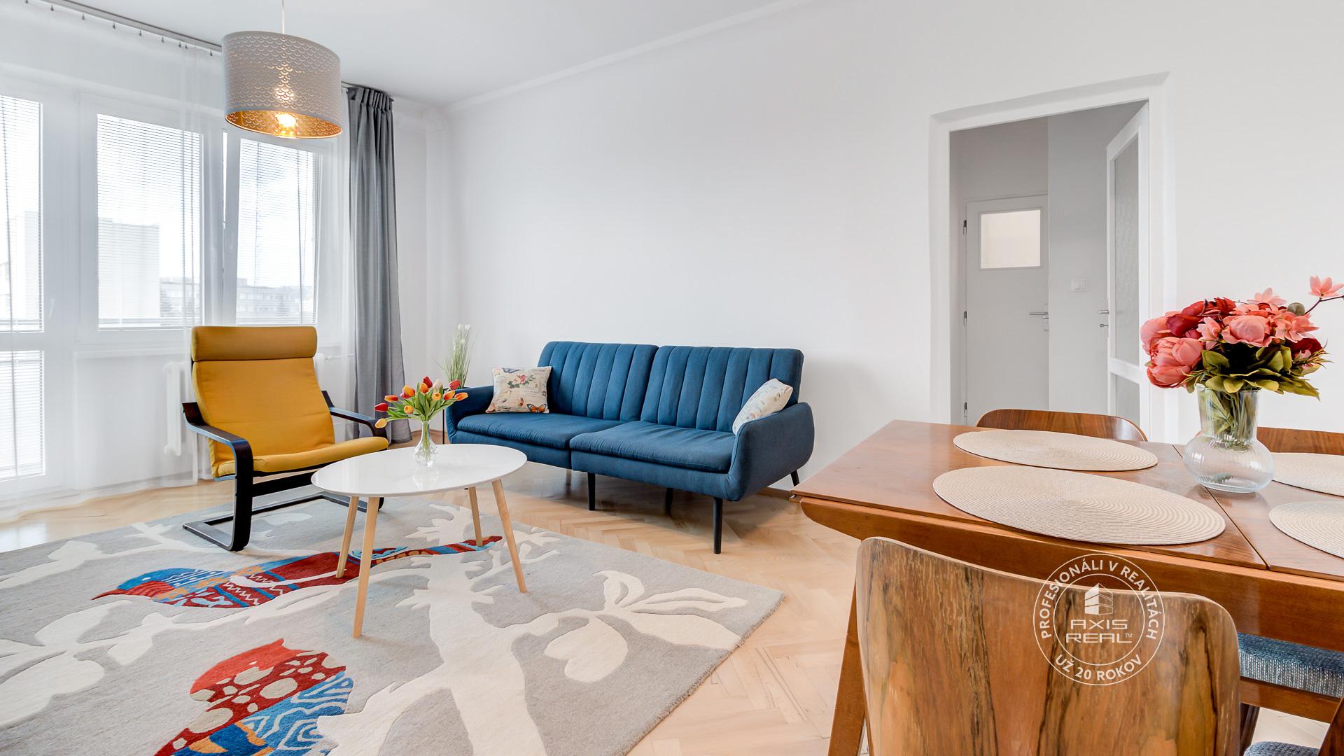  Zariadený 2i byt s balkónom pri Štrkoveckom jazere