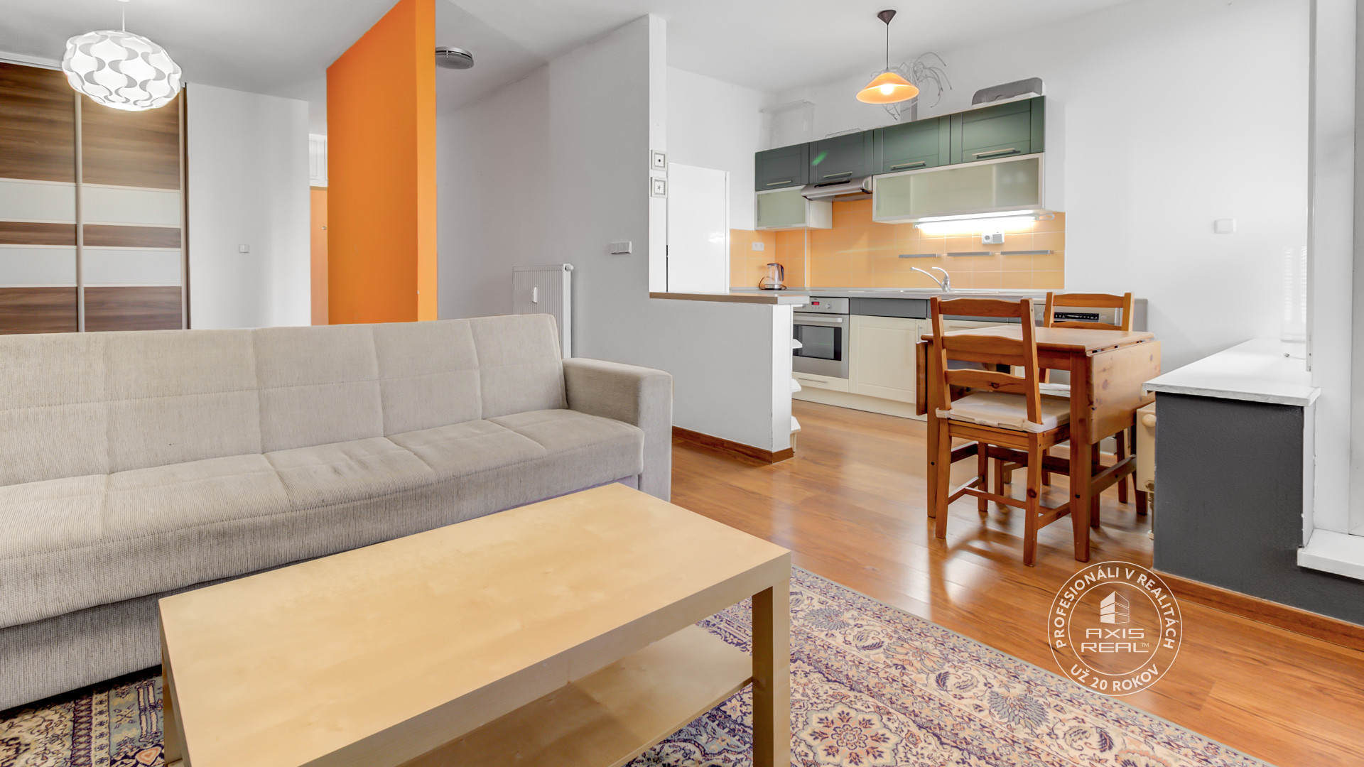  Veľký 1-izb. byt s LODŽIOU, GARÁŽ, Ružová dolina, Universo