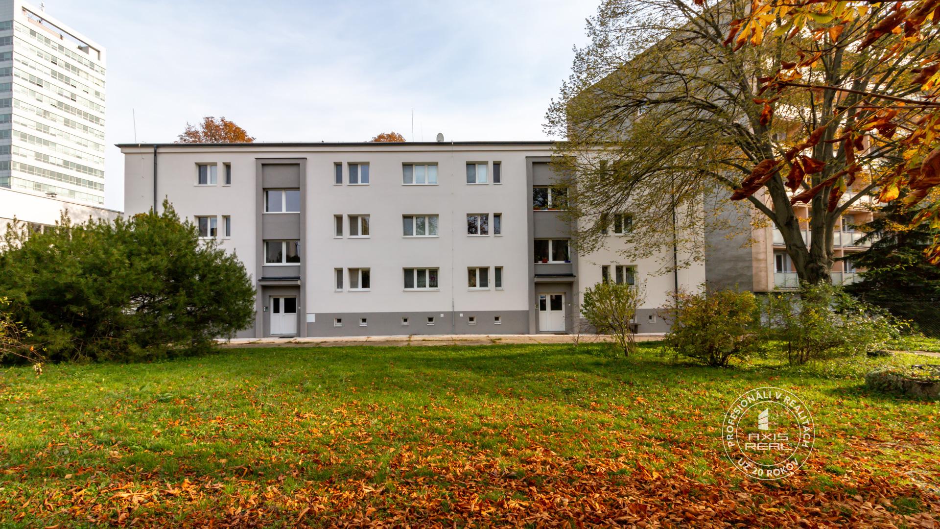  2,5-izb. byt v PÔVODNOM STAVE s GARÁŽOU, Patrónka