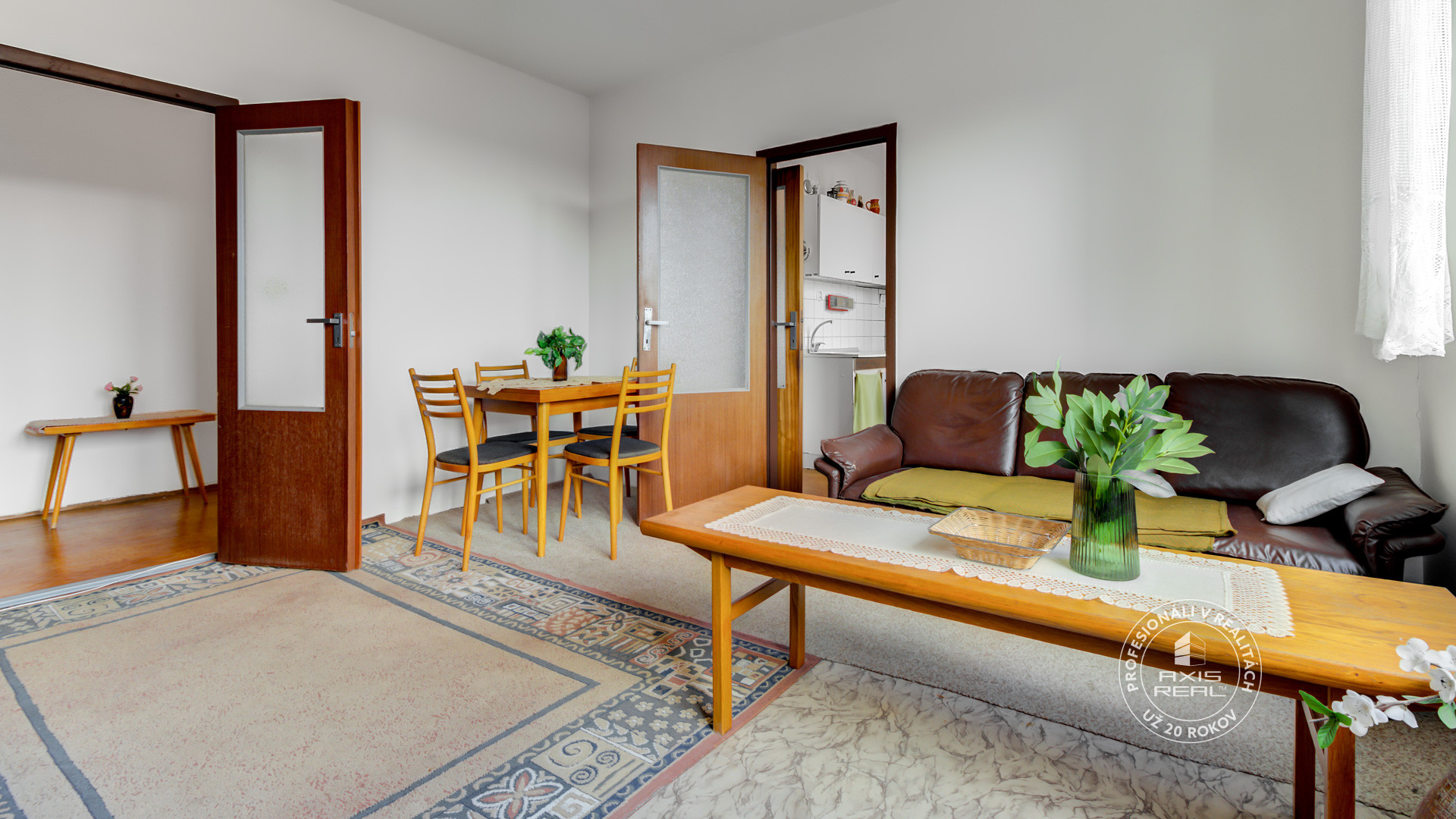  Slnečný 2-izb. byt s LODŽIOU, BA IV DNV, J. Poničana