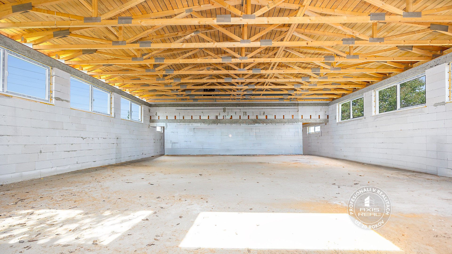  Pozemok (1513 m2) s HALOU, BA II PB, Pasienková ulica