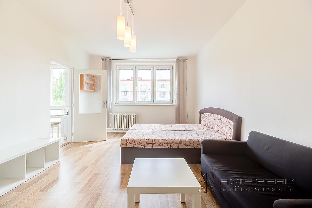 Pekný 1-izbový byt, BALKÓN, BA II. Ružinov, Andreja Mráza