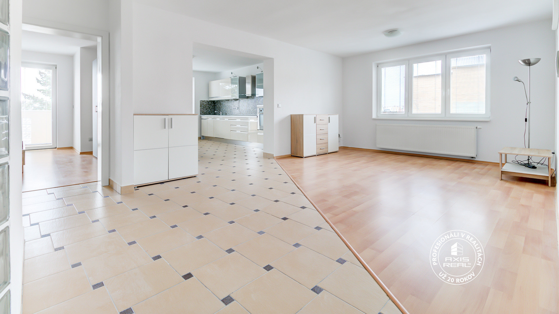   4-izb.byt 102 m2, VEĽKÁ LODŽIA, STARÉ MESTO, ul. Na kopci