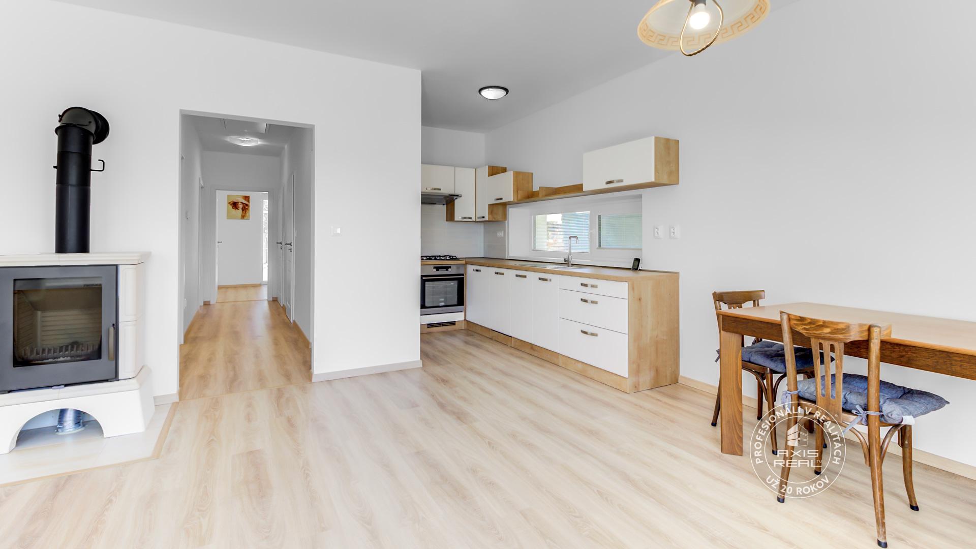  Bungalov, BA II. Podunajské Biskupice, Biskupická ulica