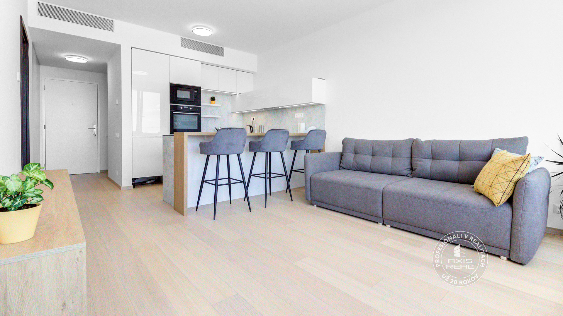 1-bedroom apartment with loggia in Sky Park with PARKING and CELLAR