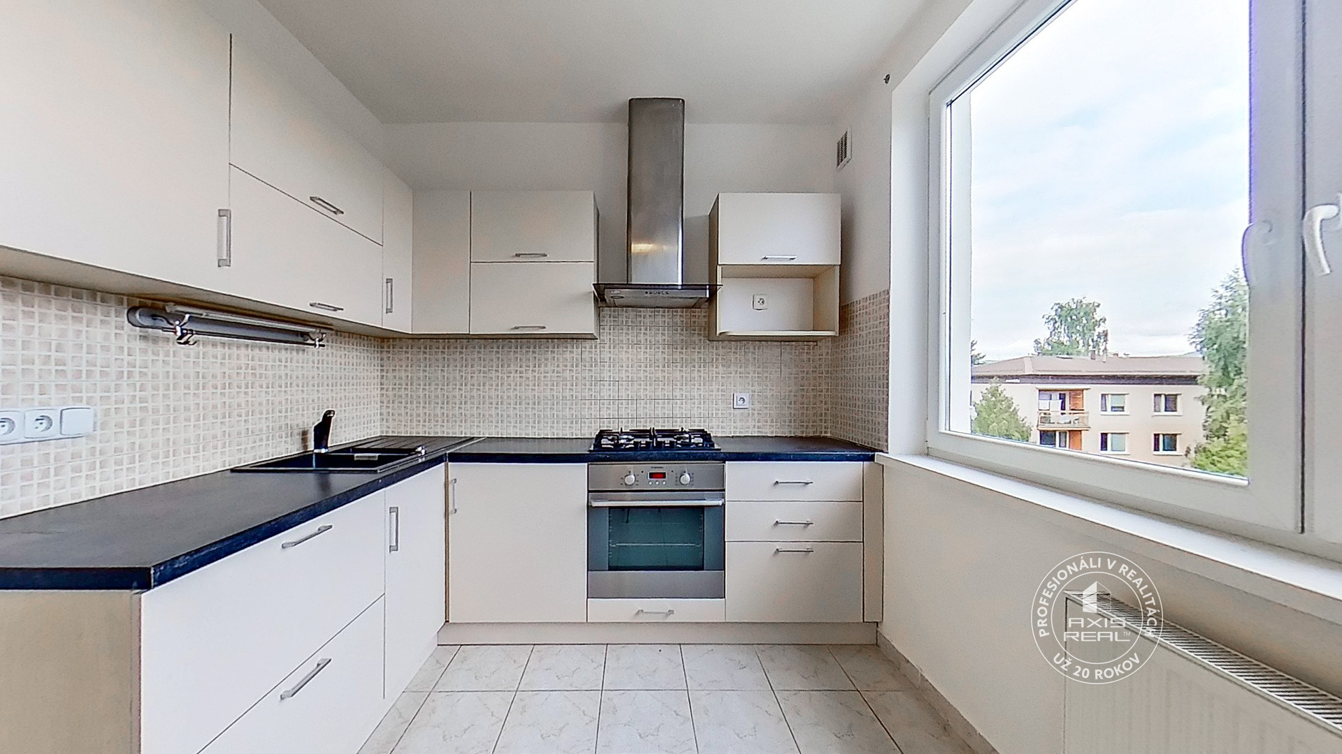   Slnečný 3-izbový byt s LODŽIOU, Stará Ľubovňa, Komenského