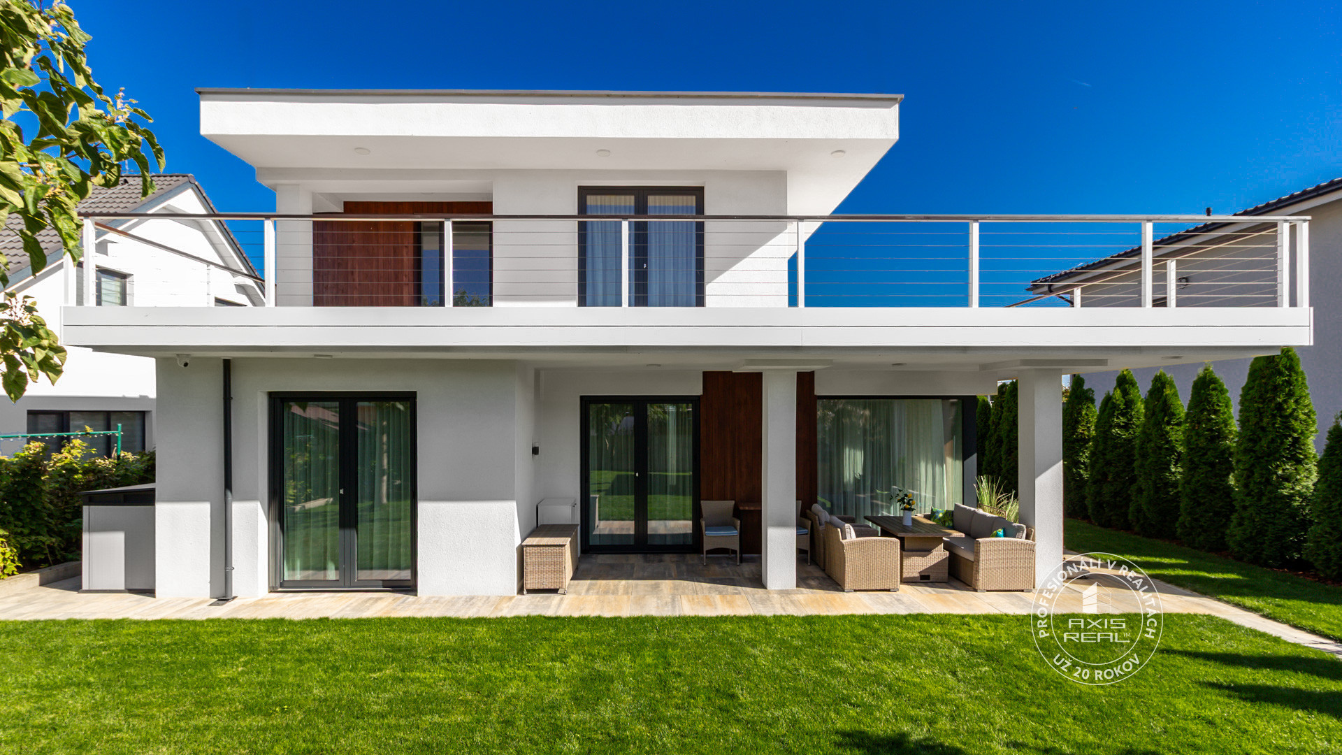  Nádherný NÍZKOENERGETICKÝ rodinný dom s KLIMATIZÁCIOU