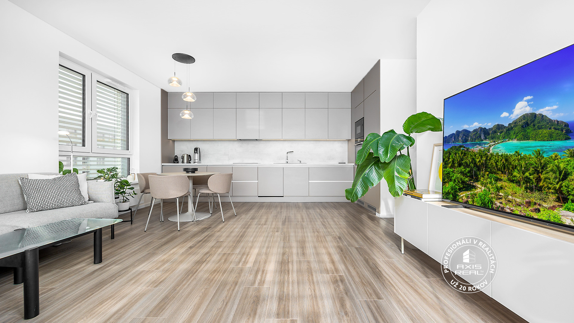  3-izb. byt s LODŽIOU, KLIMATIZÁCIOU a 2 GARÁŽOVÝMI MIESTAM