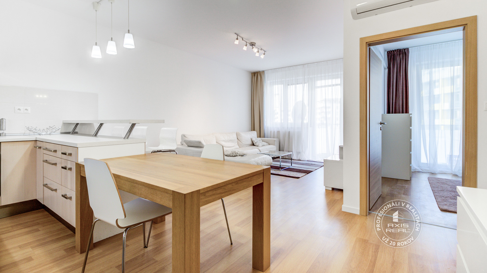  3i, garáž. státie, klíma, pivnica, balkón Hraničná ul. 