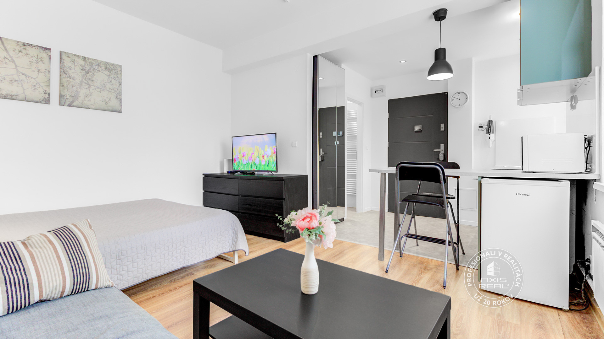  1-izbový byt pri BRATISLAVSKOM HRADE